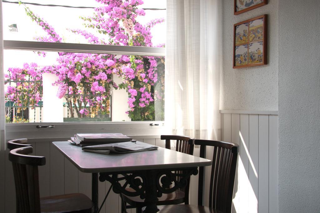 Hostal La Florida Llanca Bagian luar foto