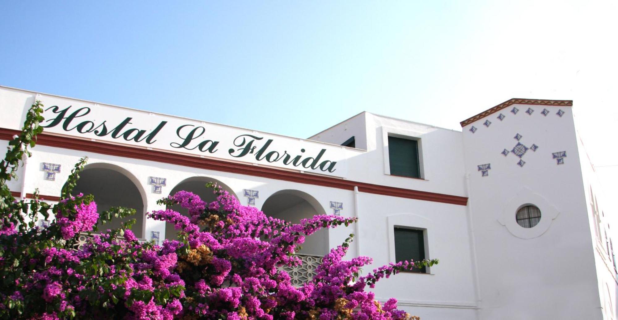 Hostal La Florida Llanca Bagian luar foto